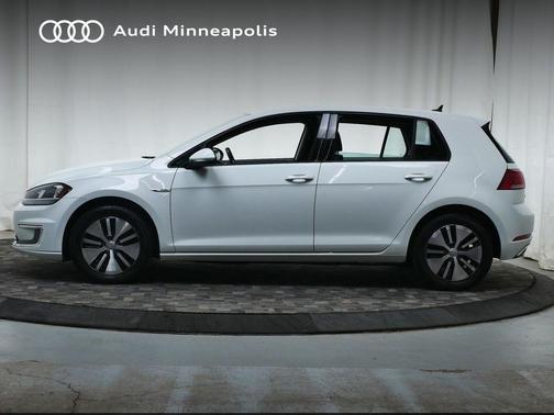 2018 Volkswagen e-Golf SE