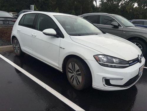 2018 Volkswagen e-Golf SE