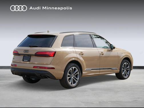 2025 Audi Q7 45 Premium Plus