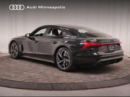 Mythos Black Metallic 2023 Audi RS e-tron GT quattro