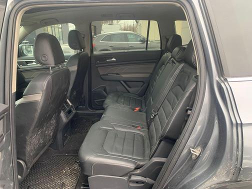 2021 Volkswagen Atlas 3.6L SEL Premium