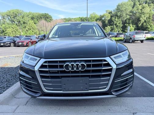Mythos Black Metallic 2018 Audi Q5 2.0T Tech Premium