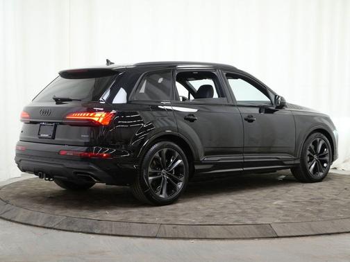 2026 Audi Q7 55 Premium Plus