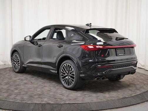 Mythos Black Metallic 2026 Audi SQ5 3.0T Premium Plus