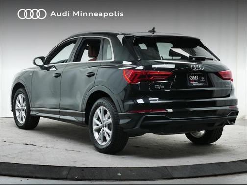 2024 Audi Q3 Premium 45 TFSI S line quattro Tiptronic