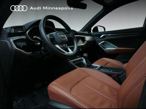 2024 Audi Q3 Premium 45 TFSI S line quattro Tiptronic