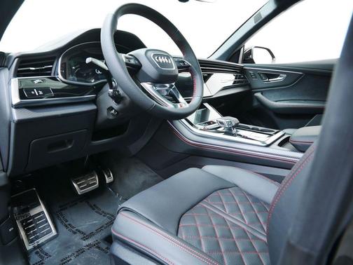 2026 Audi SQ8 4.0T Prestige