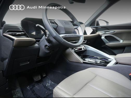 Mythos Black Metallic 2025 Audi Q5 Premium TFSI quattro S tronic