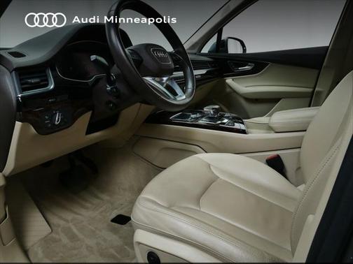 2019 Audi Q7 55 Premium Plus
