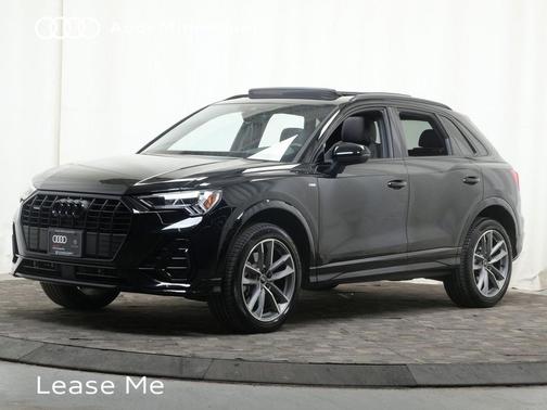 Mythos Black Metallic 2025 Audi Q3 Premium 45 TFSI S line quattro Tiptronic