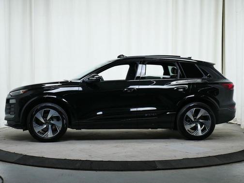 2025 Audi Q6 e-tron Premium Plus quattro