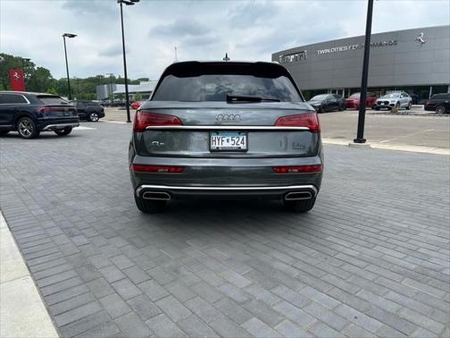 2022 Audi Q5 45 S line Premium