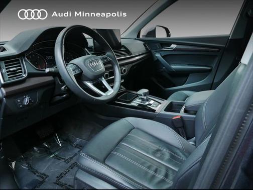 2022 Audi Q5 45 S line Premium