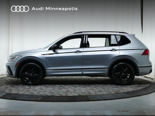 2022 Volkswagen Tiguan 2.0T SE R-Line Black 4MOTION