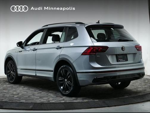 2022 Volkswagen Tiguan 2.0T SE R-Line Black 4MOTION
