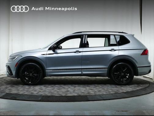 2022 Volkswagen Tiguan 2.0T SE R-Line Black 4MOTION