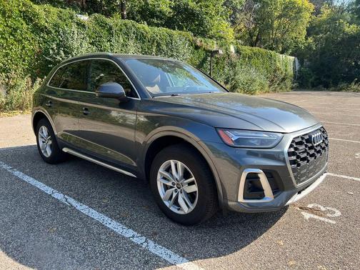 2023 Audi Q5 45 S line Premium