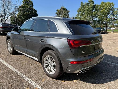 2023 Audi Q5 45 S line Premium