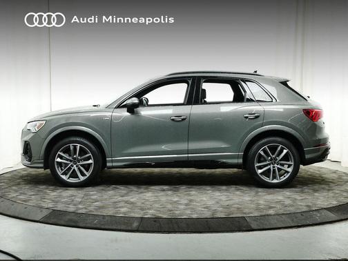 2024 Audi Q3 Premium 45 TFSI S line quattro Tiptronic