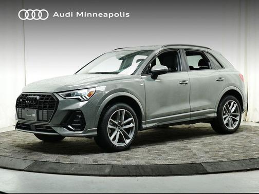 2024 Audi Q3 Premium 45 TFSI S line quattro Tiptronic