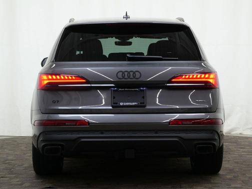 2026 Audi Q7 55 Premium Plus