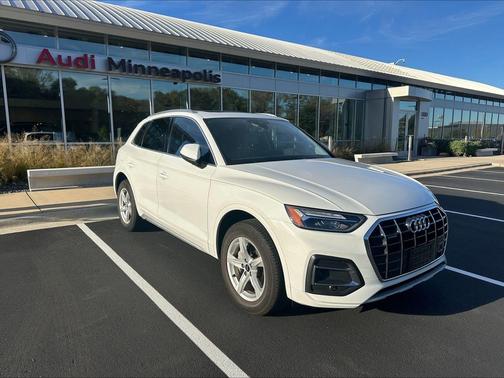 2023 Audi Q5 40 Premium