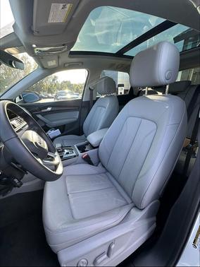 2023 Audi Q5 40 Premium