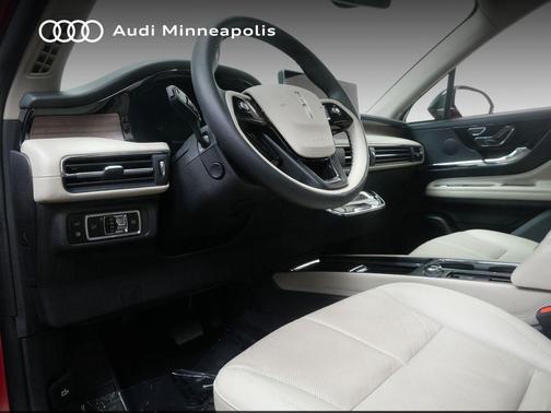 RED CARPET MET TC 2025 Lincoln Corsair Grand Touring