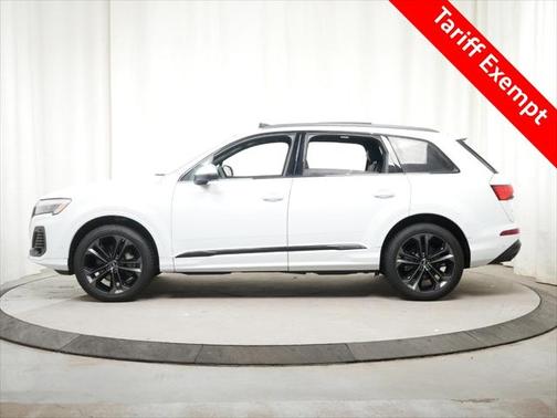2025 Audi Q7 55 Premium Plus