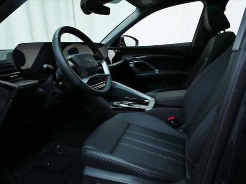 2025 Audi Q5 Premium