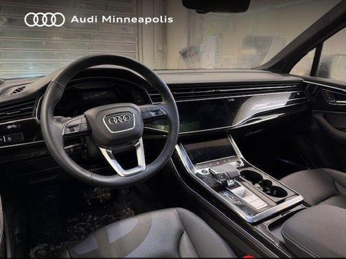 2025 Audi Q7 55 Premium Plus