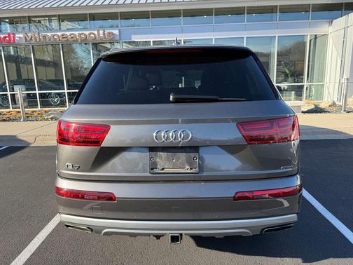 2019 Audi Q7 55 Premium Plus