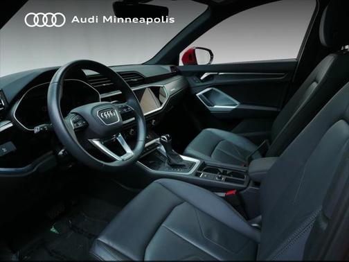 2024 Audi Q3 Premium 45 TFSI S line quattro Tiptronic