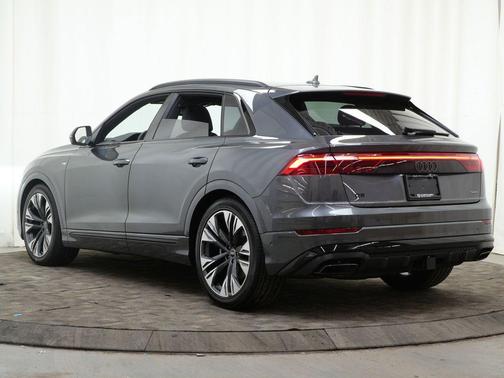 2026 Audi Q8 55 Premium Plus