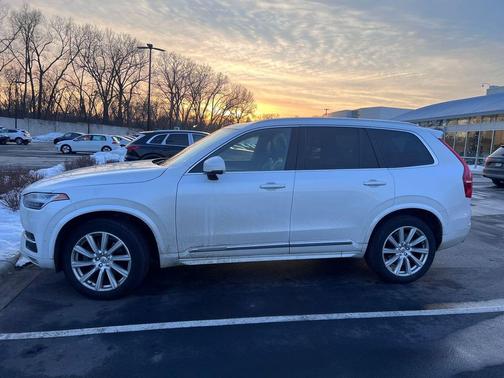2018 Volvo XC90 T6 Inscription