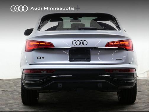 Florett Silver Metallic 2023 Audi Q5 45 S line Premium Plus