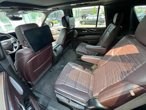 2022 Cadillac Escalade Sport Platinum