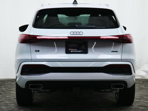 2025 Audi Q5 Premium