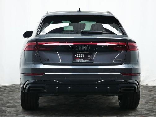 2025 Audi Q8 55 Premium Plus