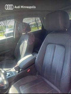 Mythos Black Metallic 2023 Audi Q5 40 Premium