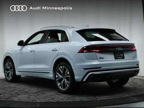 2023 Audi Q8 55 Premium Plus