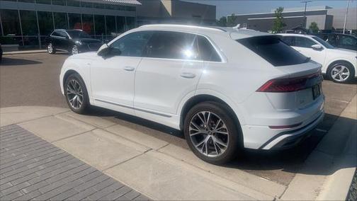 2023 Audi Q8 55 Premium Plus