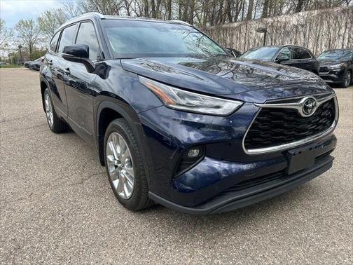 2022 Toyota Highlander Limited