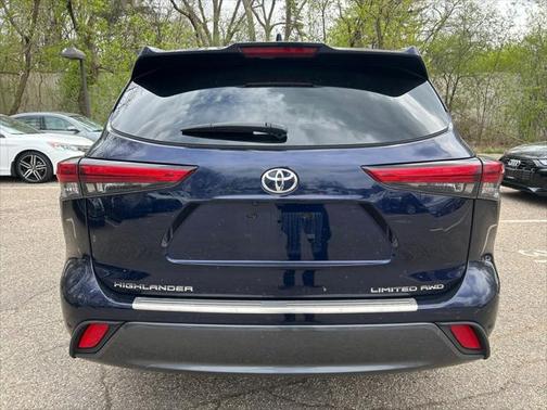2022 Toyota Highlander Limited
