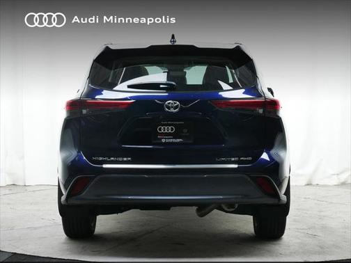 2022 Toyota Highlander Limited