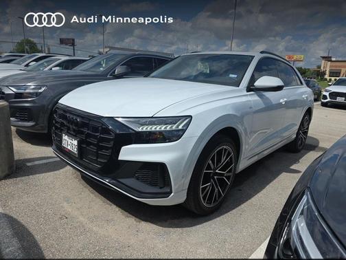 Glacier White Metallic 2023 Audi Q8 55 Premium Plus