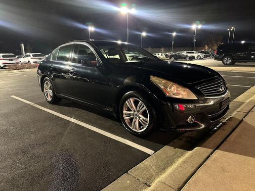 2010 INFINITI G37x Base