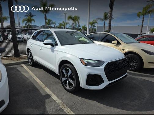 2023 Audi Q5 45 S line Premium Plus