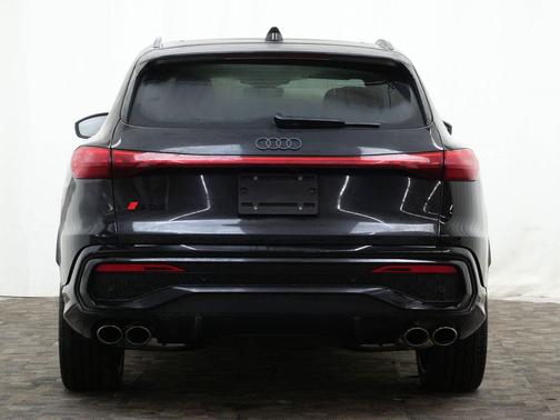 2025 Audi SQ5 3.0T Premium Plus