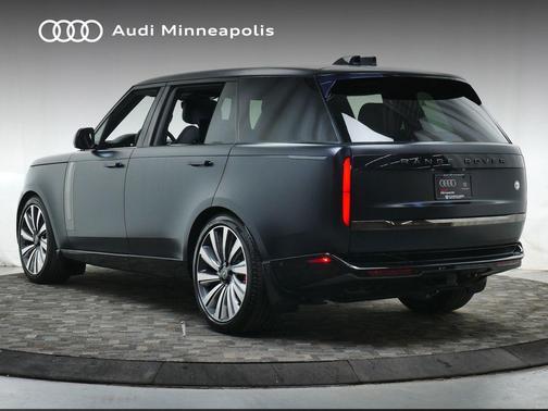 2023 Land Rover Range Rover SV